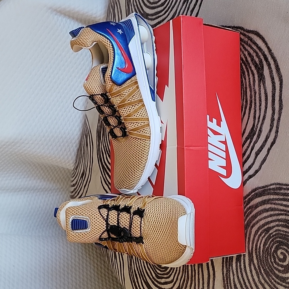 Men's Nike Shox Gravity Sneakers Men's